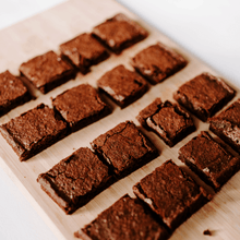 Load image into Gallery viewer, DIY Edibles: Herbal Infusion Brownie Kit - Shire Leaf
