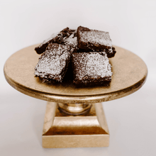 Load image into Gallery viewer, DIY Edibles: Herbal Infusion Brownie Kit - Shire Leaf
